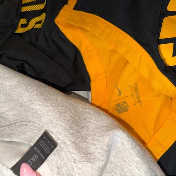 FOOTBALL STEELERS LOT WOMENS MEDIUM CROP KIDS XL TSHIRT CREWNECK SWEATSHIRT - Picture 4 of 9